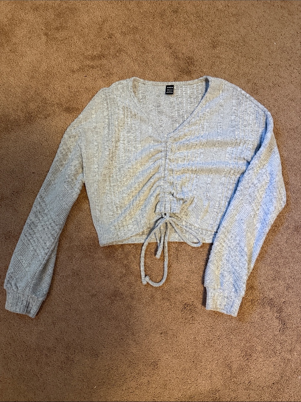 SHEIN Light Gray Ruched Front Cropped V‑Neck Sweater